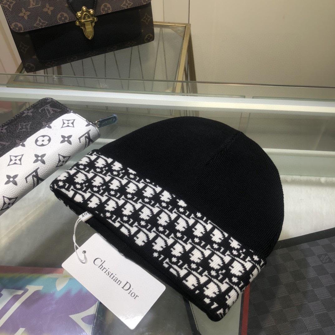 Dior Oblique Beanie  - DopestKickz