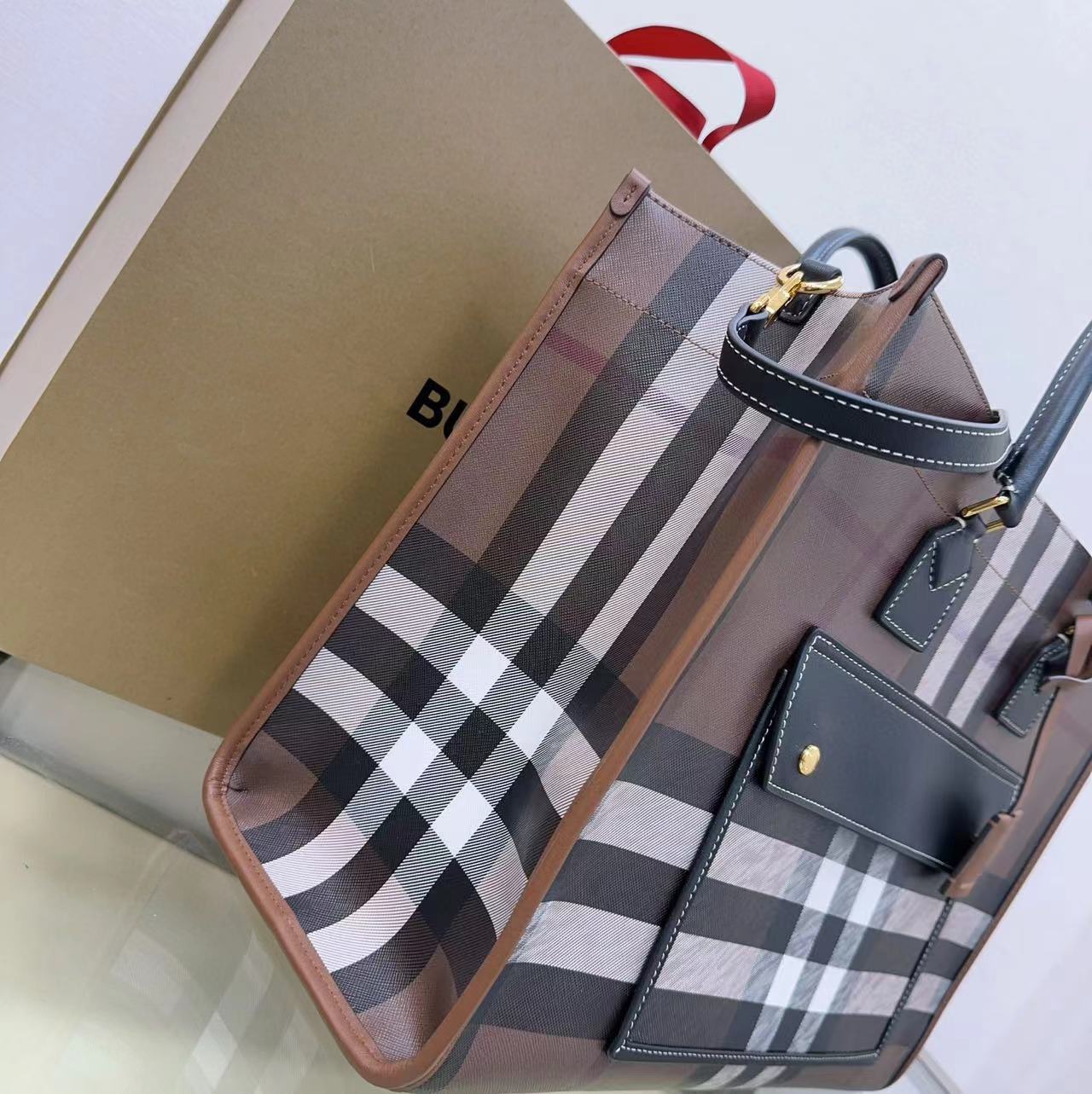 Burberry Medium Freya Tote  - DopestKickz