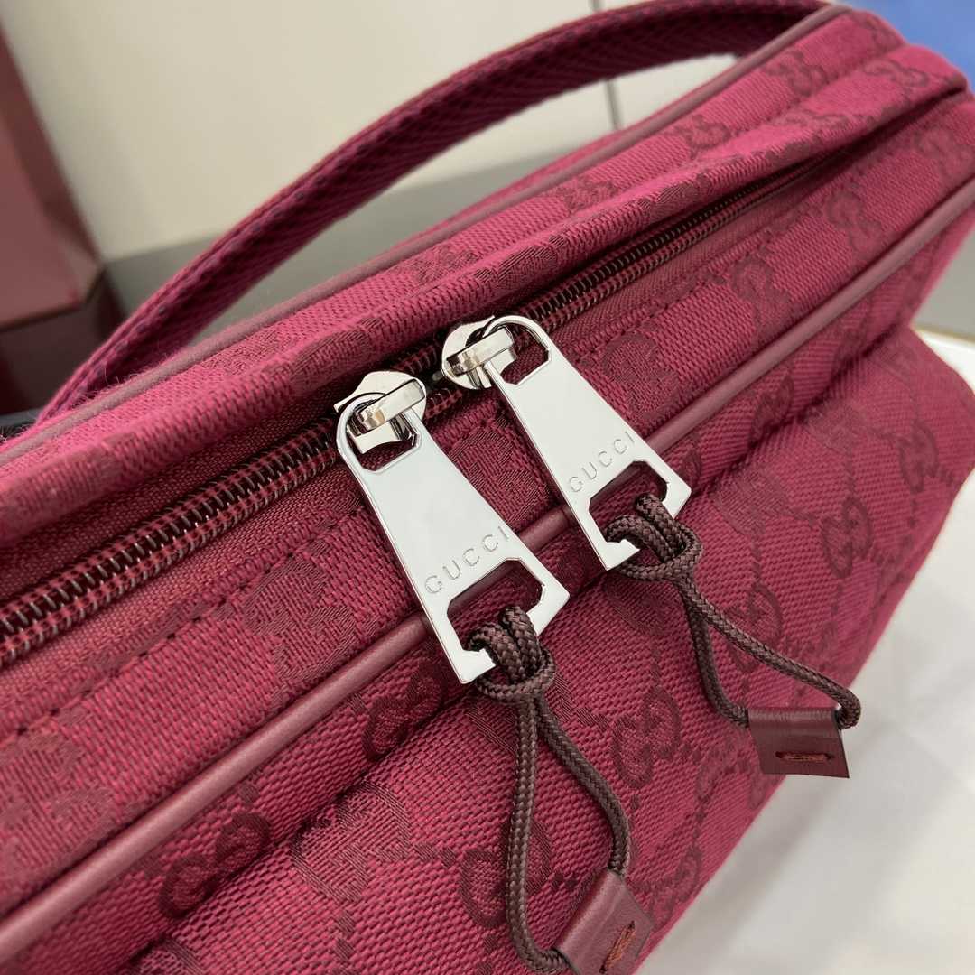 Gucci Small GG Crossbody Bag - DopestKickz