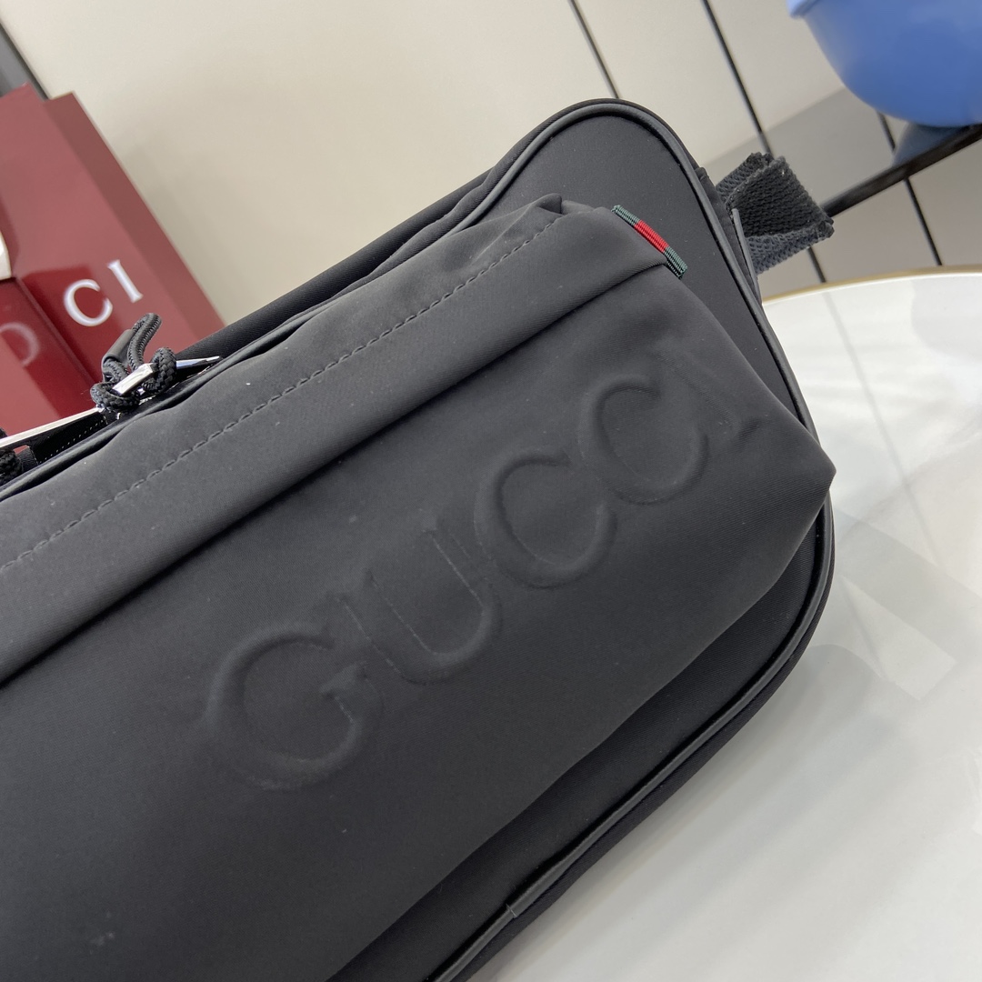 Gucci Small Crossbody Bag With Gucci Logo - DopestKickz