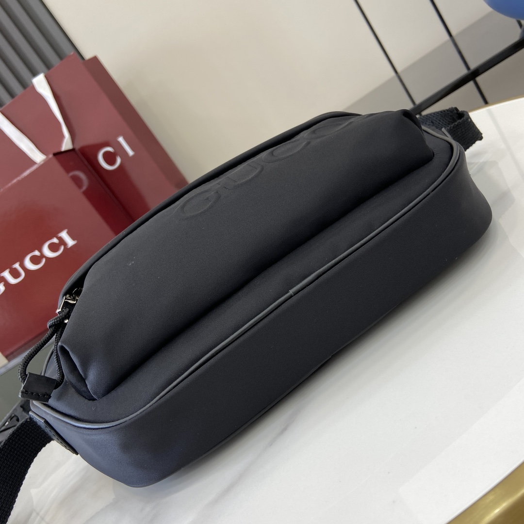 Gucci Small Crossbody Bag With Gucci Logo - DopestKickz