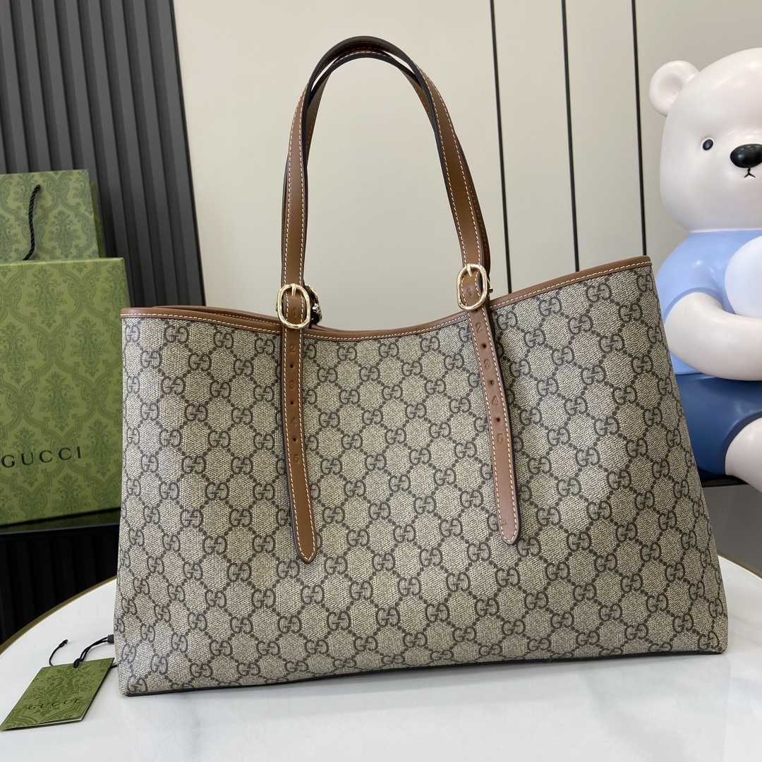 Gucci GG Emblem Medium Tote Bag - DopestKickz