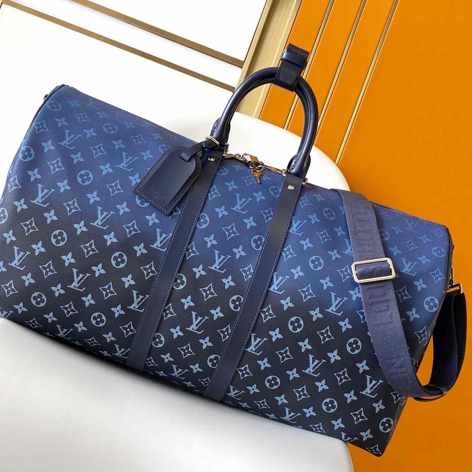 Louis Vuitton Keepall Bandoulière 55   M11558 - DopestKickz