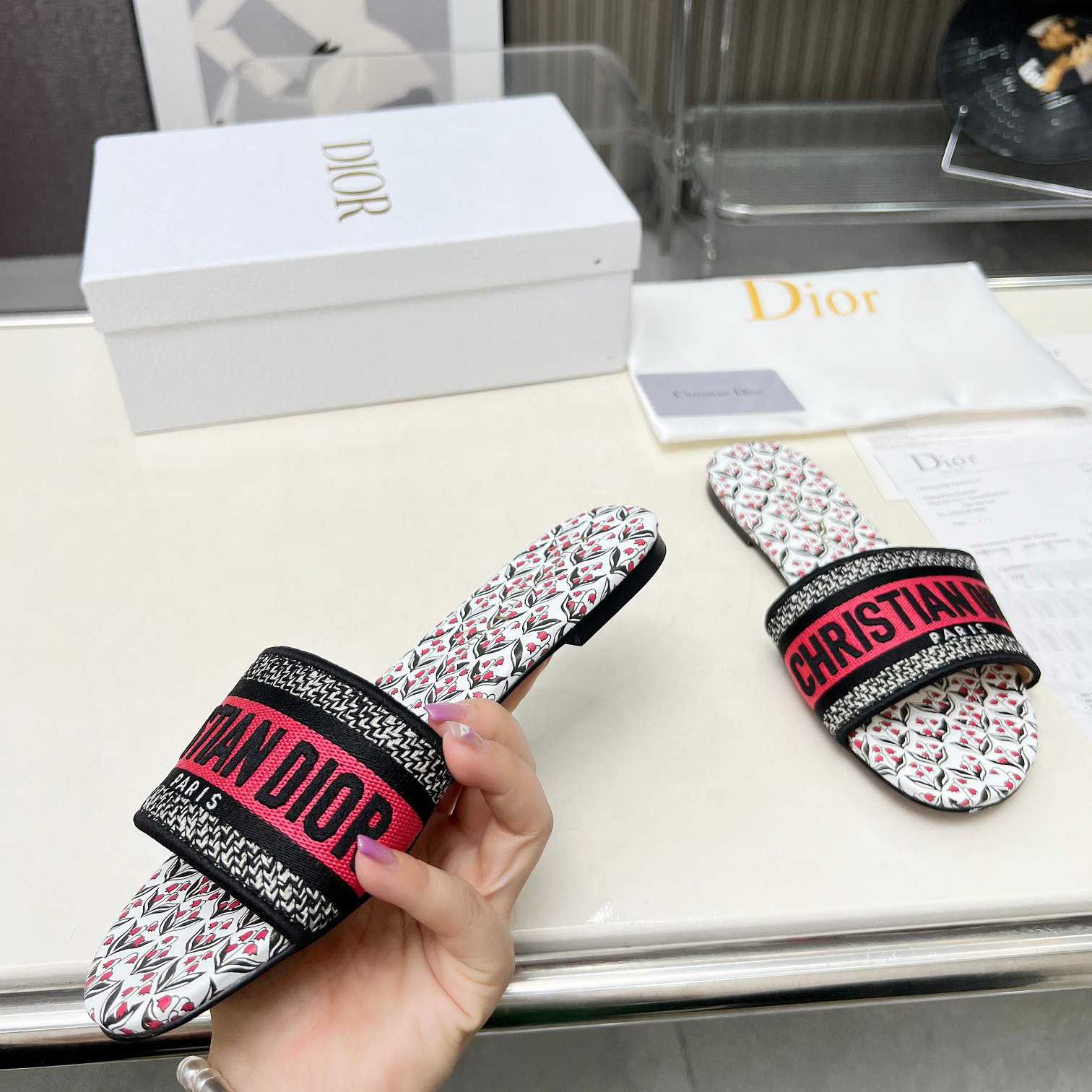 Dior Dioramour Dway Slide - DopestKickz