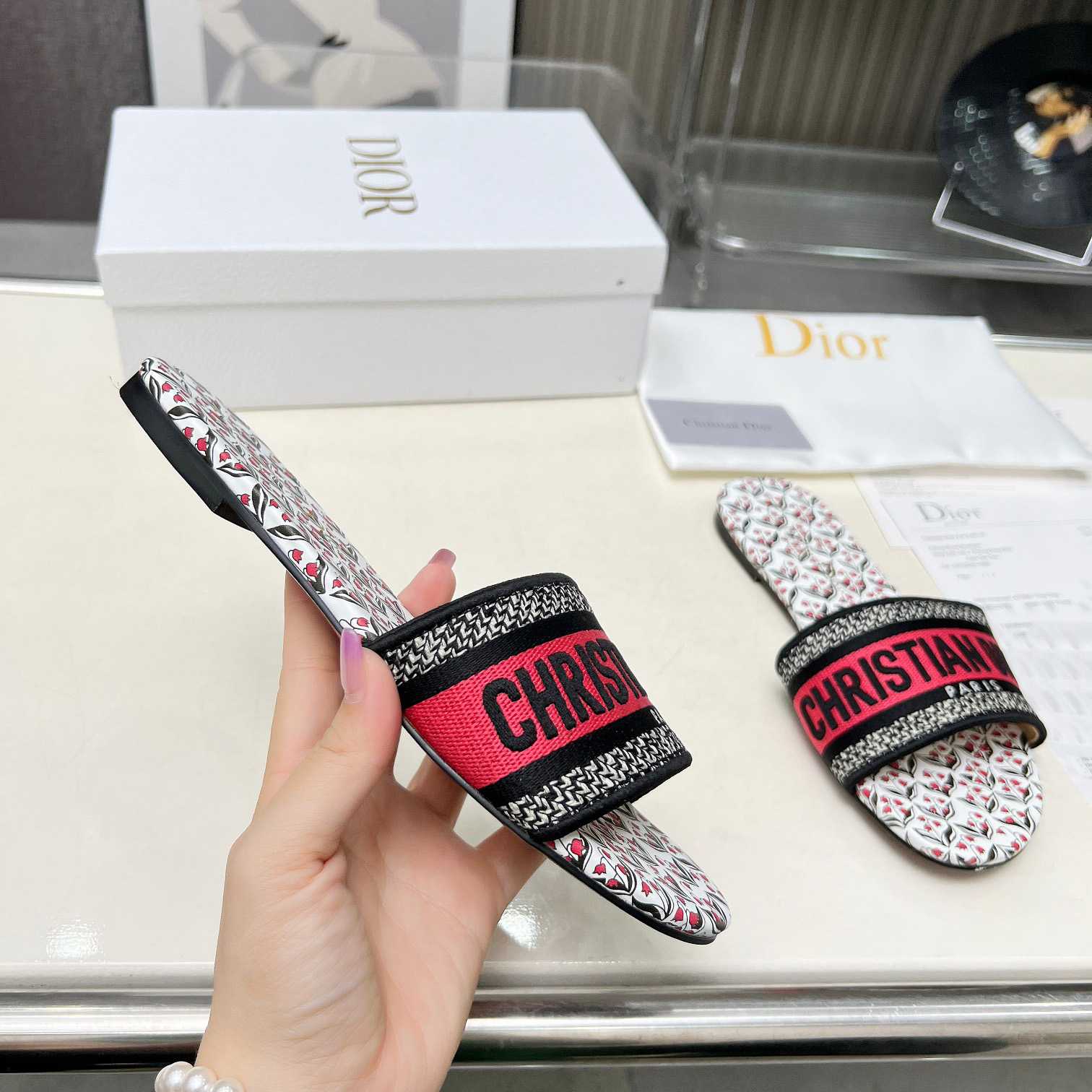 Dior Dioramour Dway Slide - DopestKickz