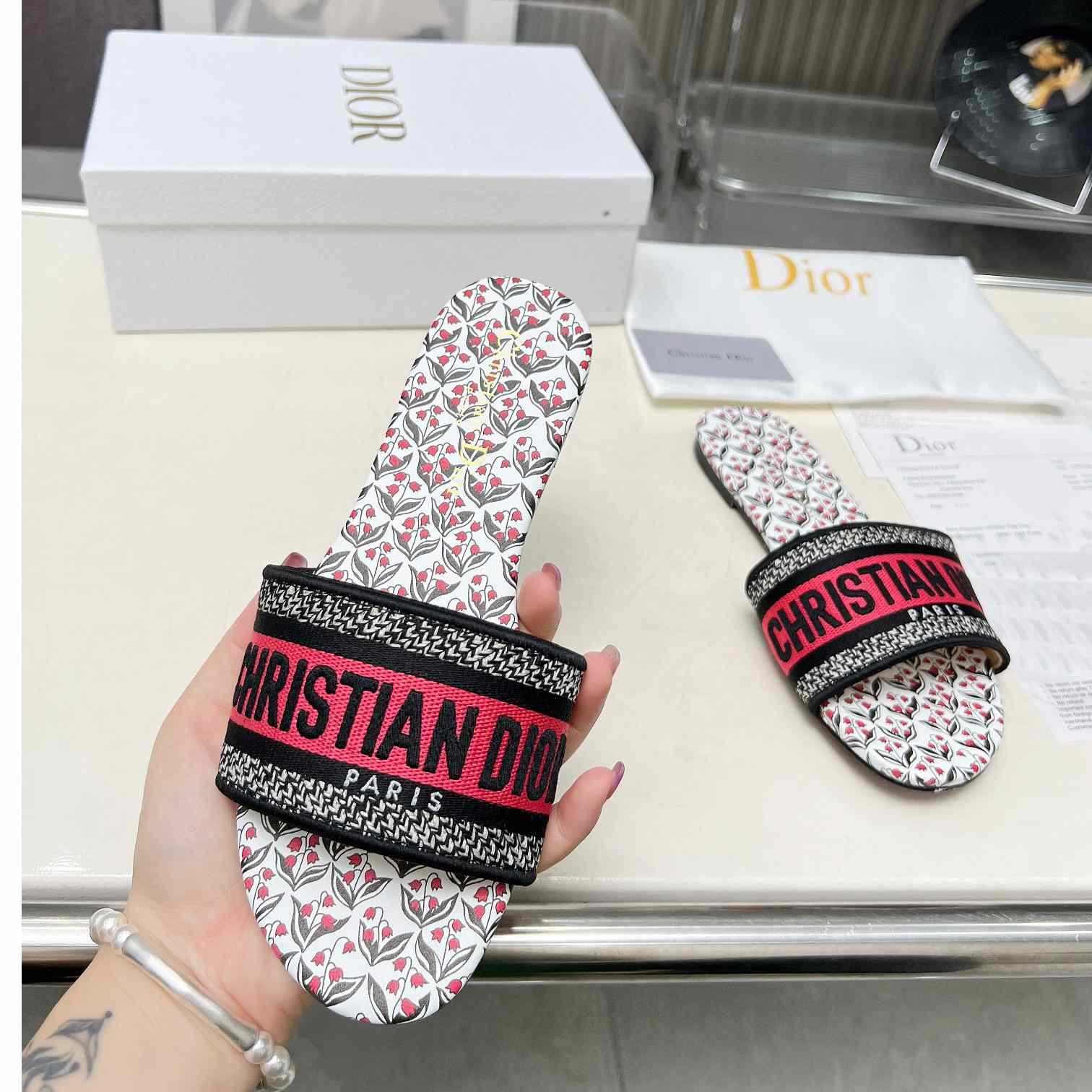 Dior Dioramour Dway Slide - DopestKickz