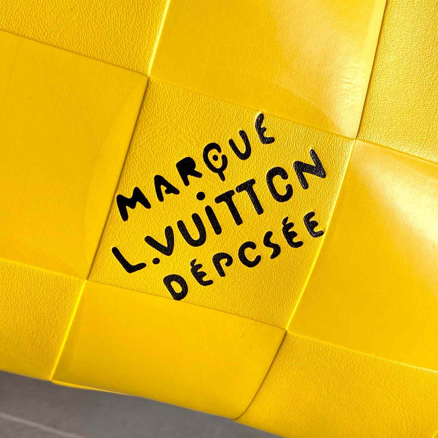 Louis Vuitton Keepall Bandoulière 50   M25019 - DopestKickz