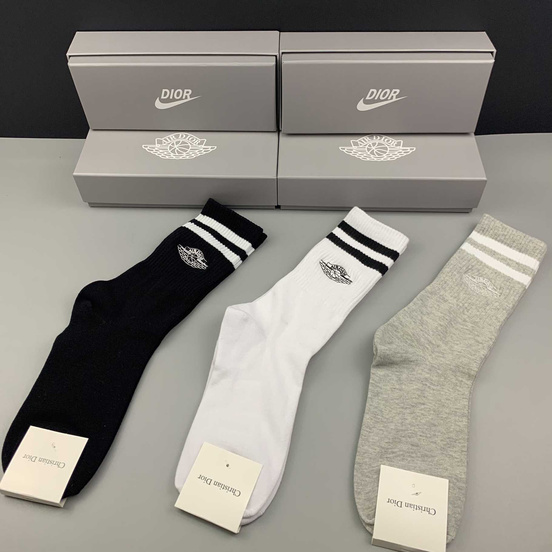 Dior Oblique Wool Socks /Box - DopestKickz