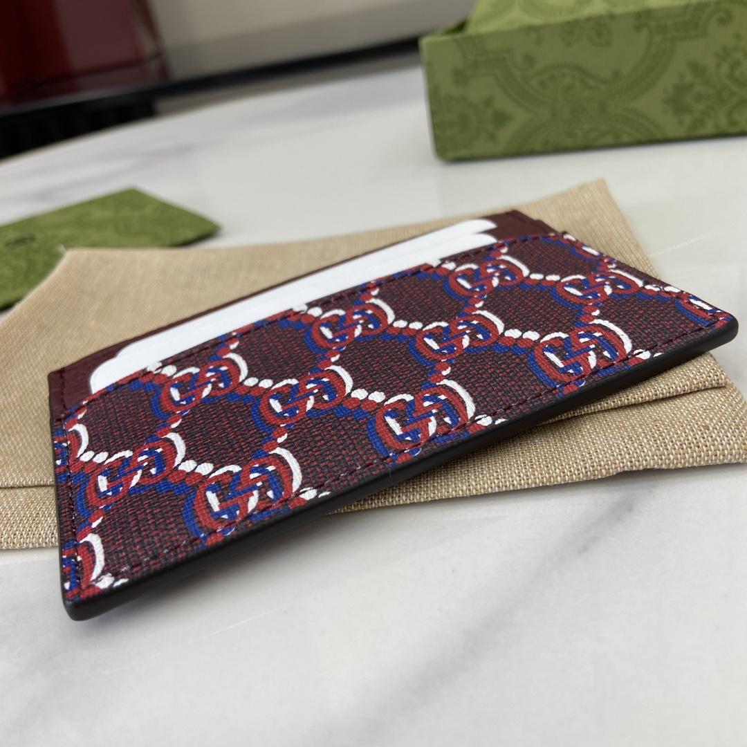 Gucci Card Case With GG Shadow - DopestKickz