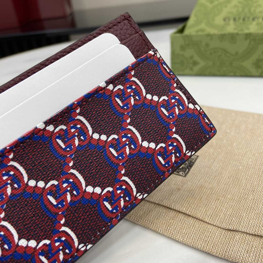Gucci Card Case With GG Shadow - DopestKickz