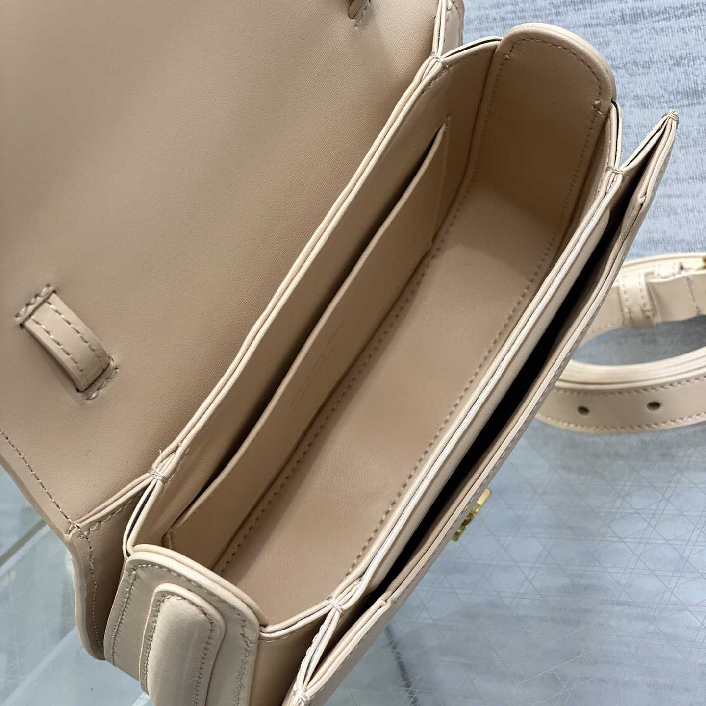 Dior Medium 30 Montaigne Avenue Top Handle Bag - DopestKickz