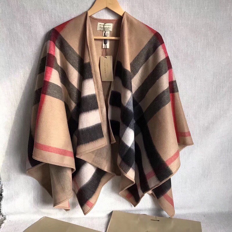 Burberry Charlotte Reversible Wool Felt Cape    140*140cm - DopestKickz