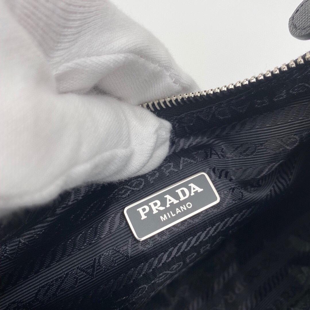 Prada Re-Edition Mini-Bag  （23cm-13cm-5cm） - DopestKickz