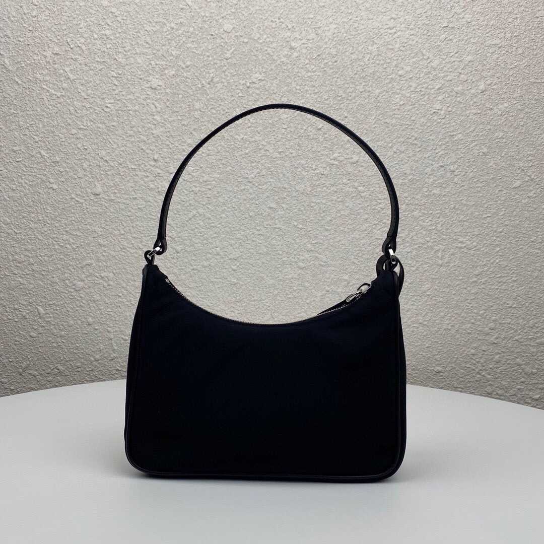 Prada Re-Edition Mini-Bag  （23cm-13cm-5cm） - DopestKickz