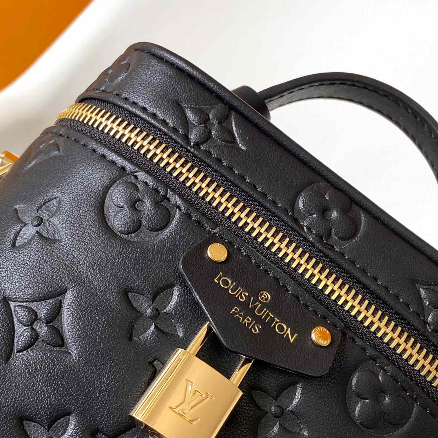 Louis Vuitton Vanity PM   M25123 - DopestKickz