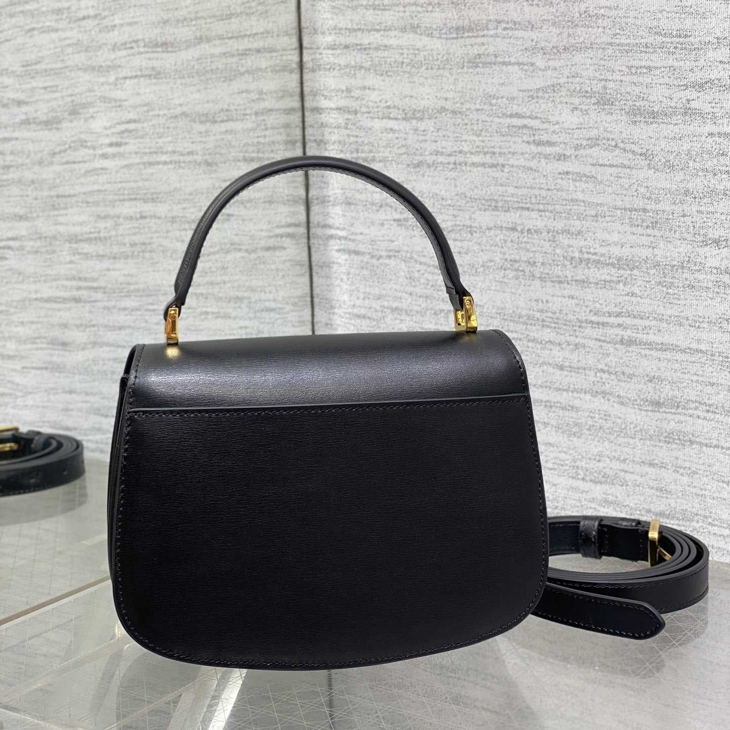 Dior Medium 30 Montaigne Avenue Top Handle Bag - DopestKickz