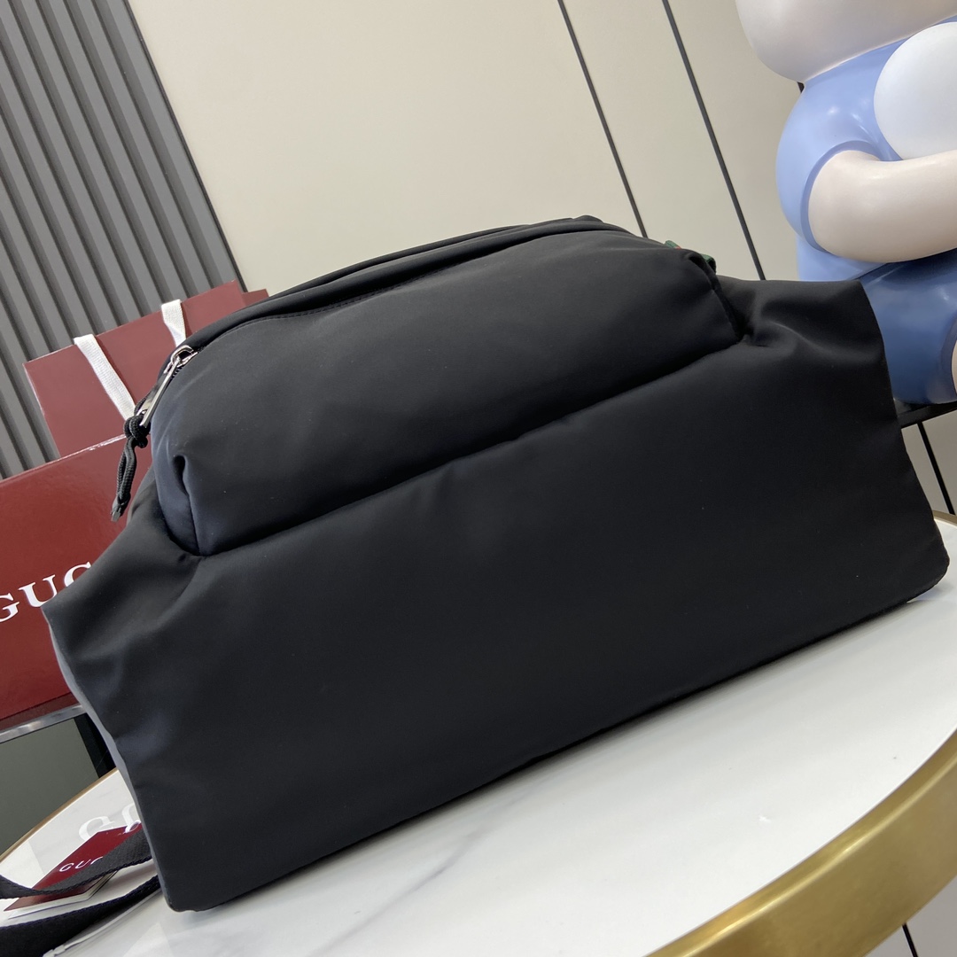 Gucci Medium Backpack With Gucci Logo - DopestKickz