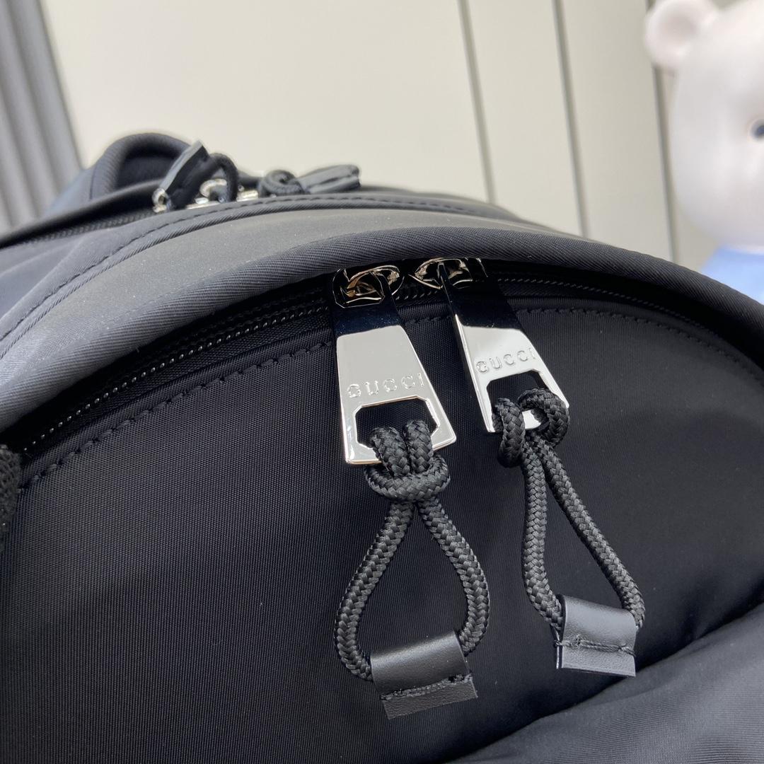 Gucci Medium Backpack With Gucci Logo - DopestKickz