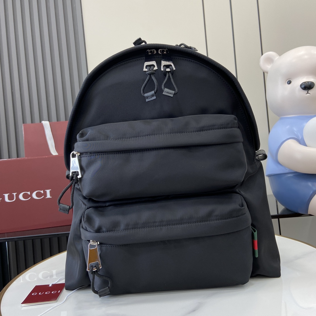 Gucci Medium Backpack With Gucci Logo - DopestKickz