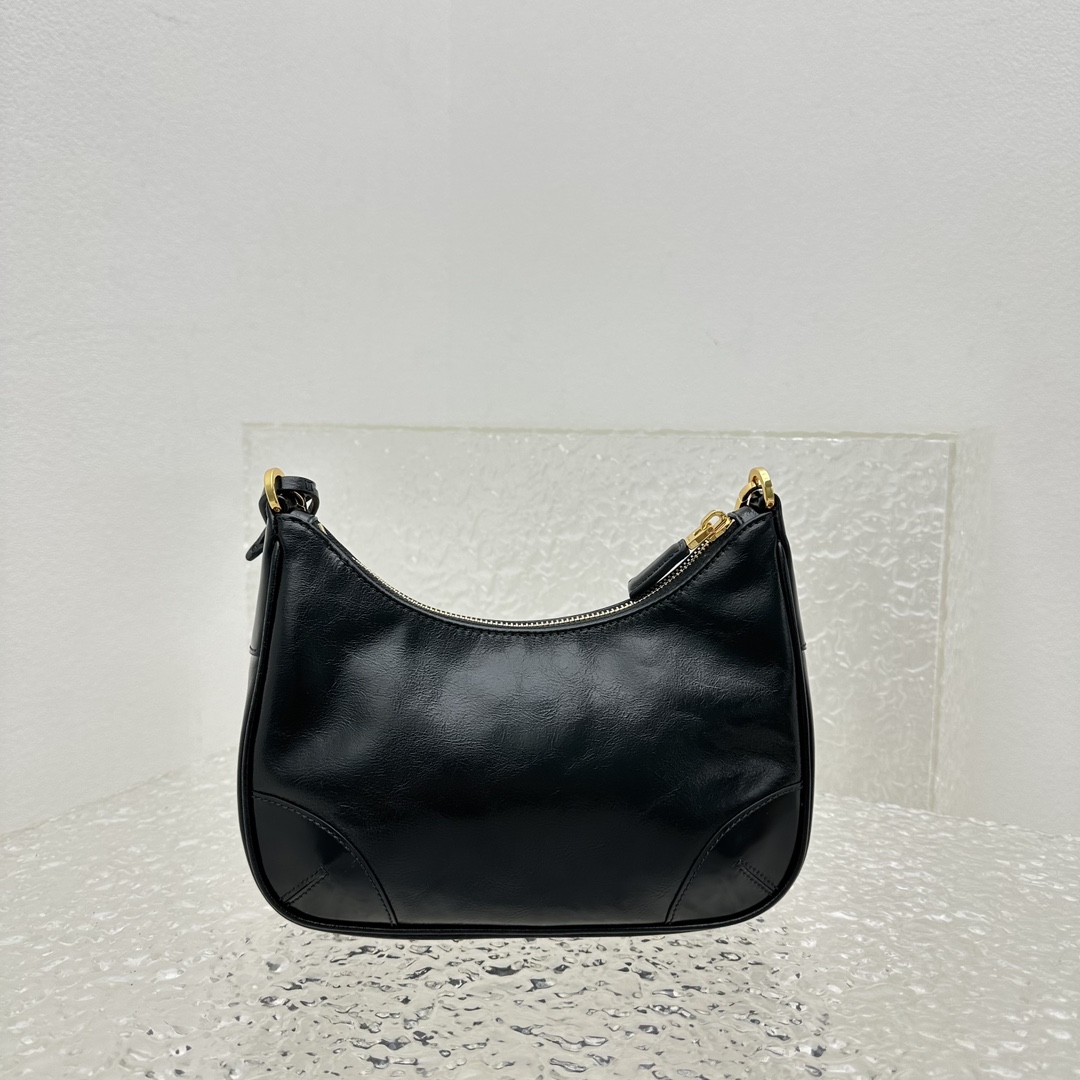 Prada Re-Edition 2005 Naplak Patent Leather Bag - DopestKickz