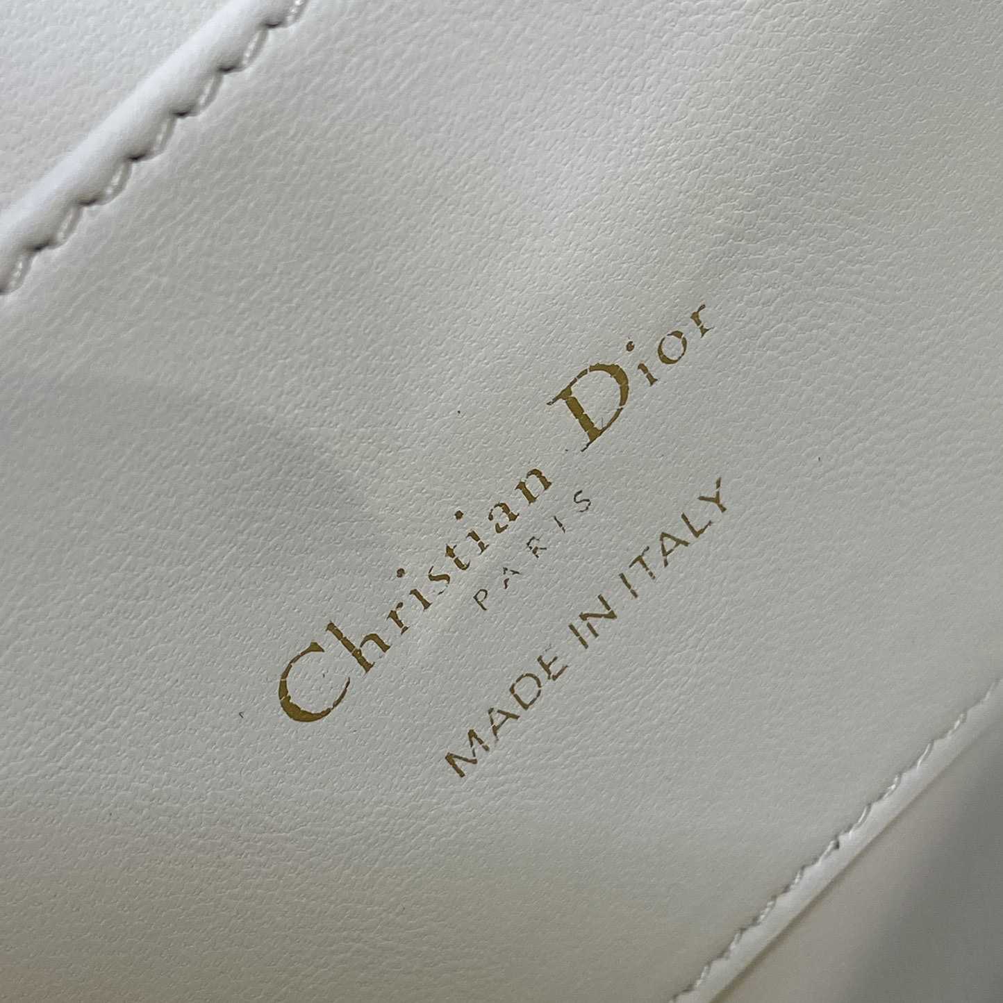 Dior Medium 30 Montaigne Avenue Top Handle Bag - DopestKickz