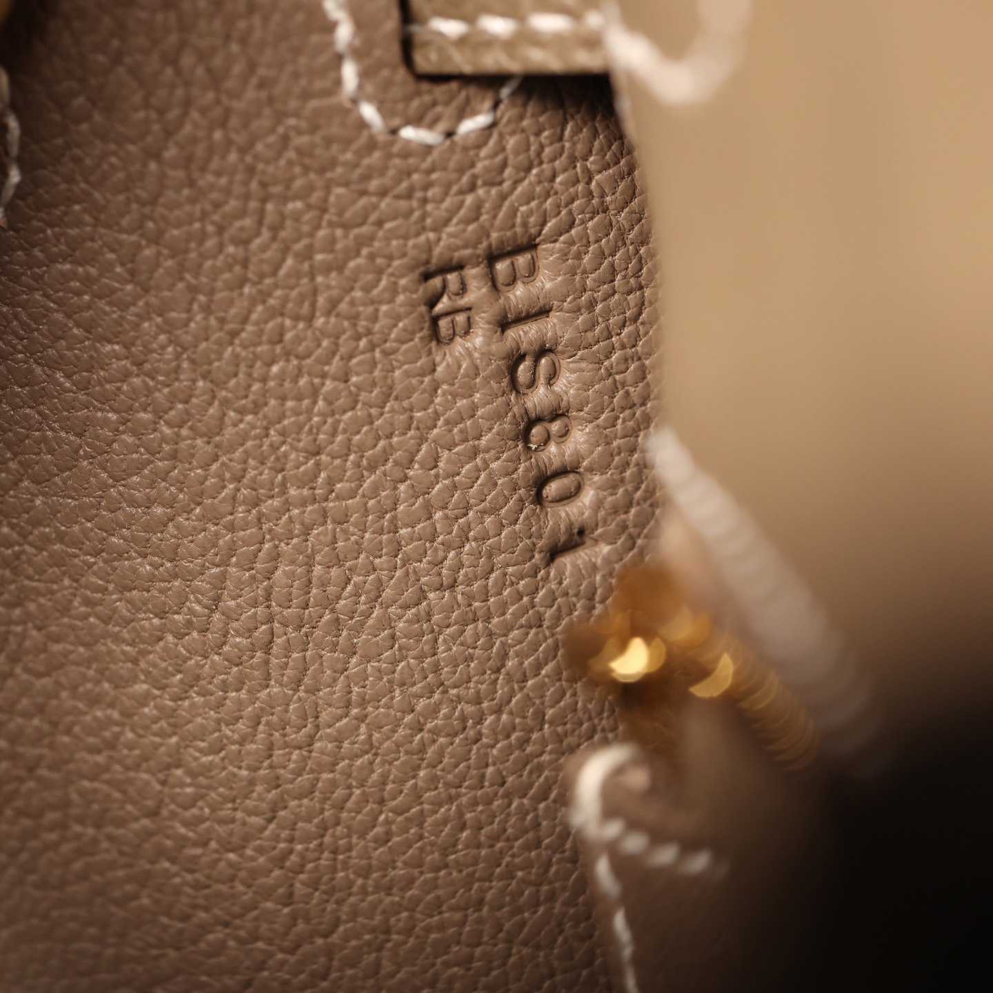 Hermes Kelly 20 Handbag (25*17*7cm) - DopestKickz