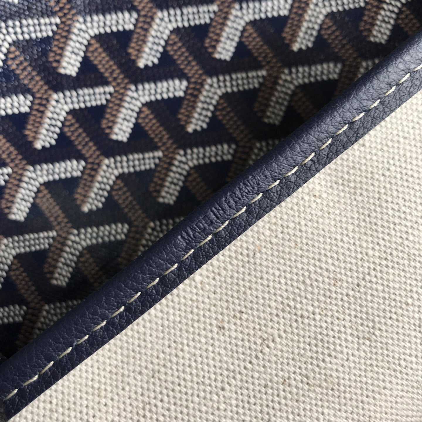 Goyard Artois PM Bag - DopestKickz