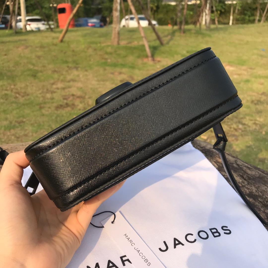 Marc Jacobs Small Camera Bag 19×6×12cm - DopestKickz
