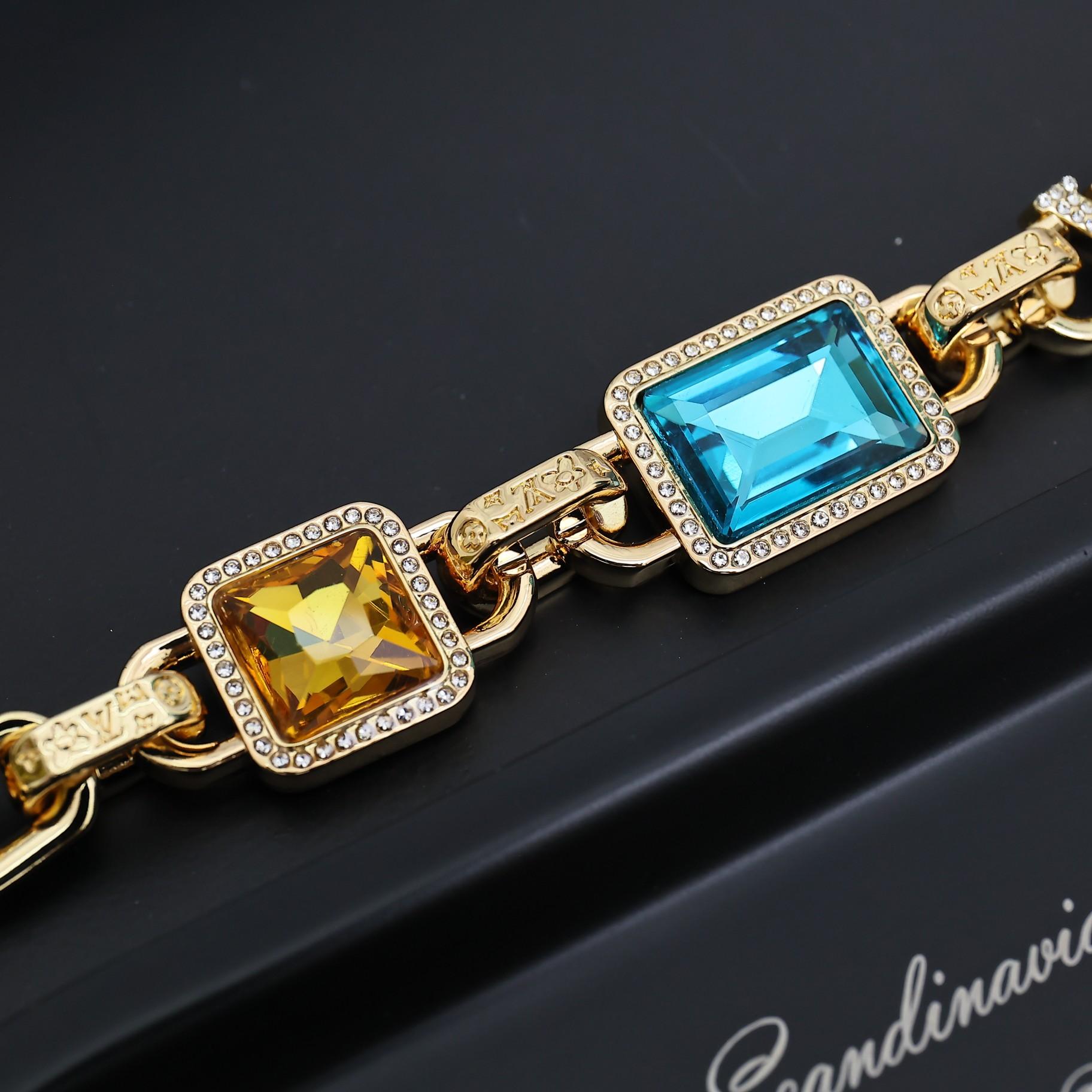 Louis Vuitton Paradise Stone Necklace  M01875 - DopestKickz