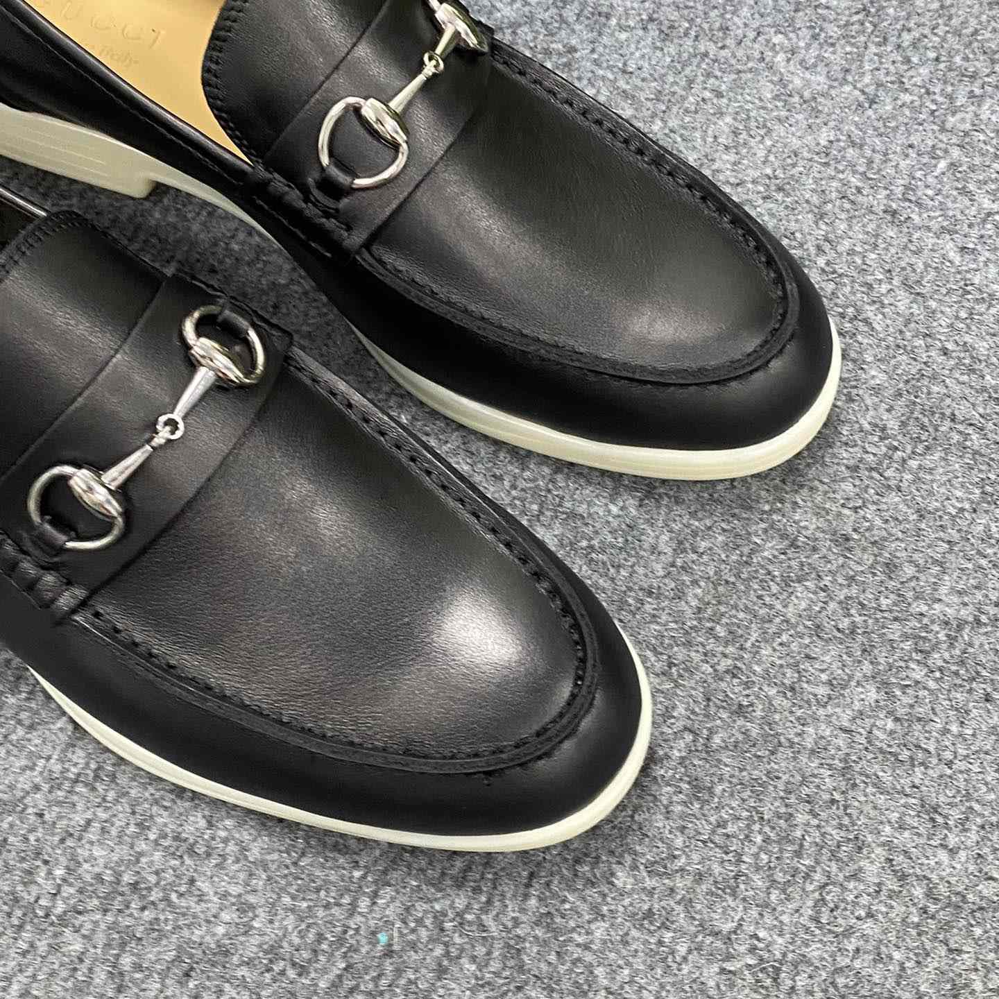 Gucci Men's Loafer With Horsebit - DopestKickz