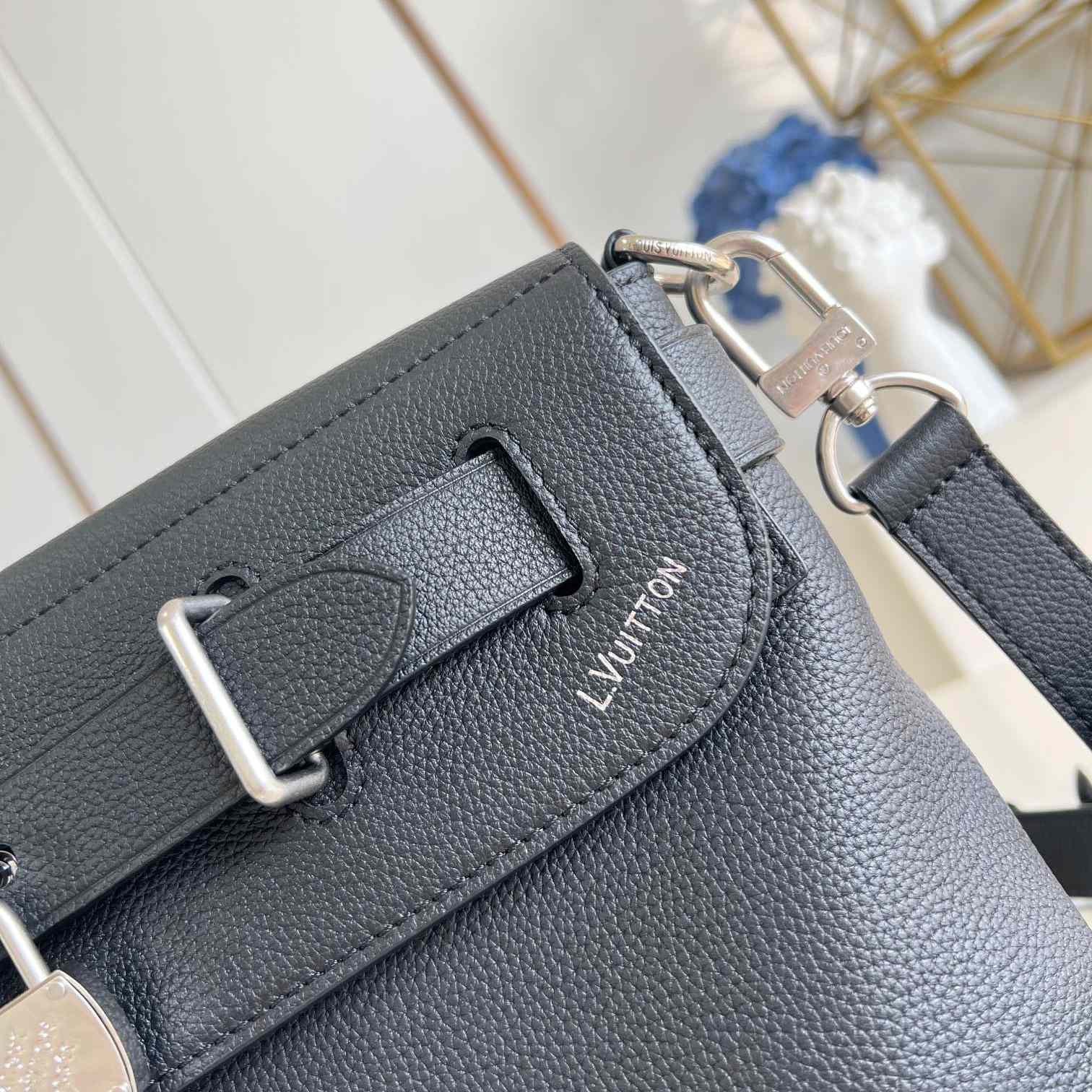 Louis Vuitton Steamer Crossbody   M11607 - DopestKickz