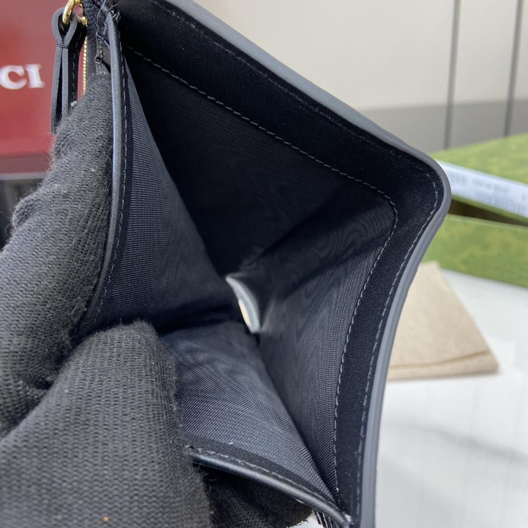 Gucci GG Medium Wallet - DopestKickz