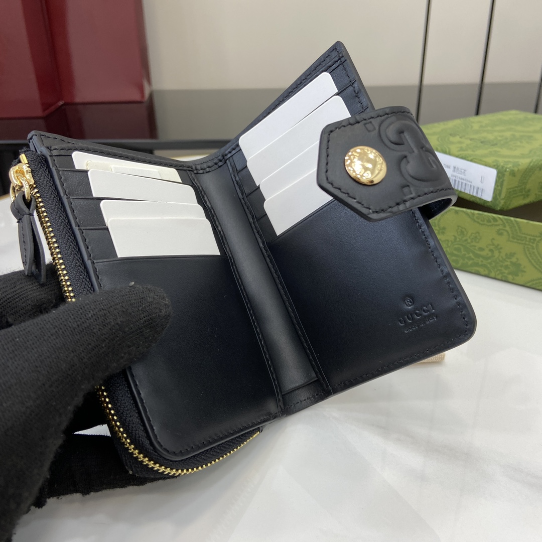 Gucci GG Medium Wallet - DopestKickz