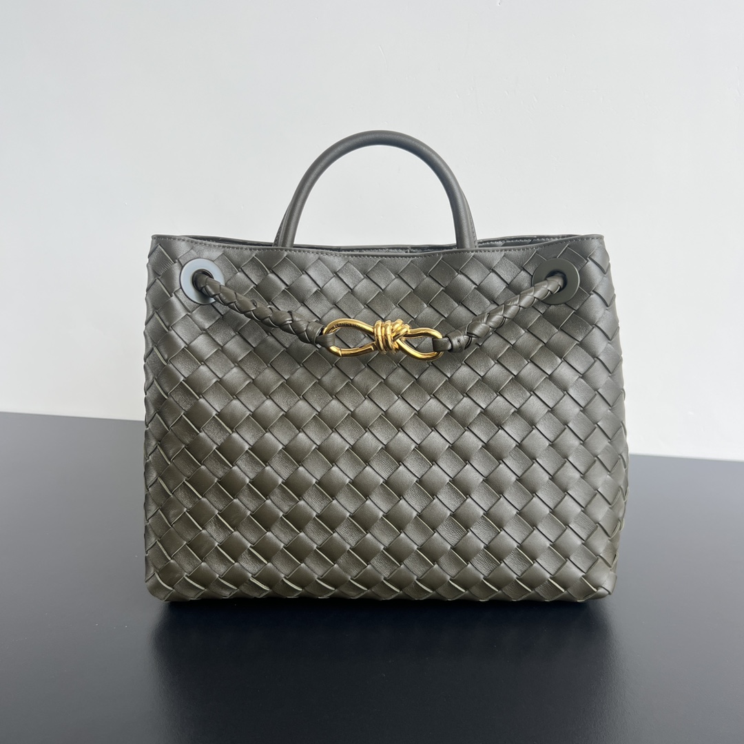 Bottega Veneta Medium Andiamo  32*24*12CM - DopestKickz