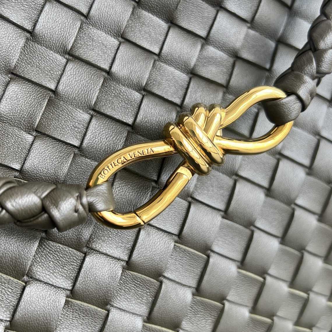 Bottega Veneta Medium Andiamo  32*24*12CM - DopestKickz