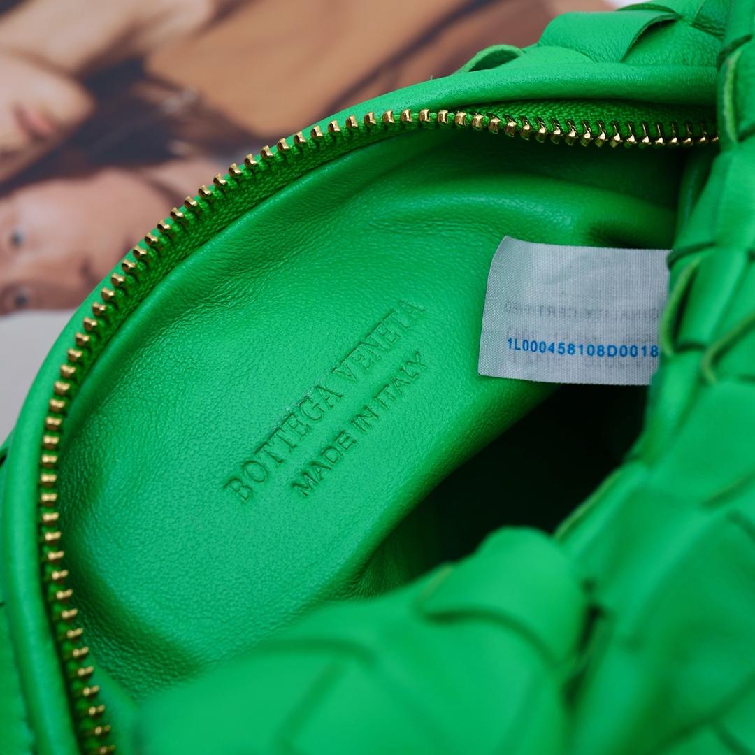 Bottega Veneta Jodie Bag    28x23x8CM - DopestKickz