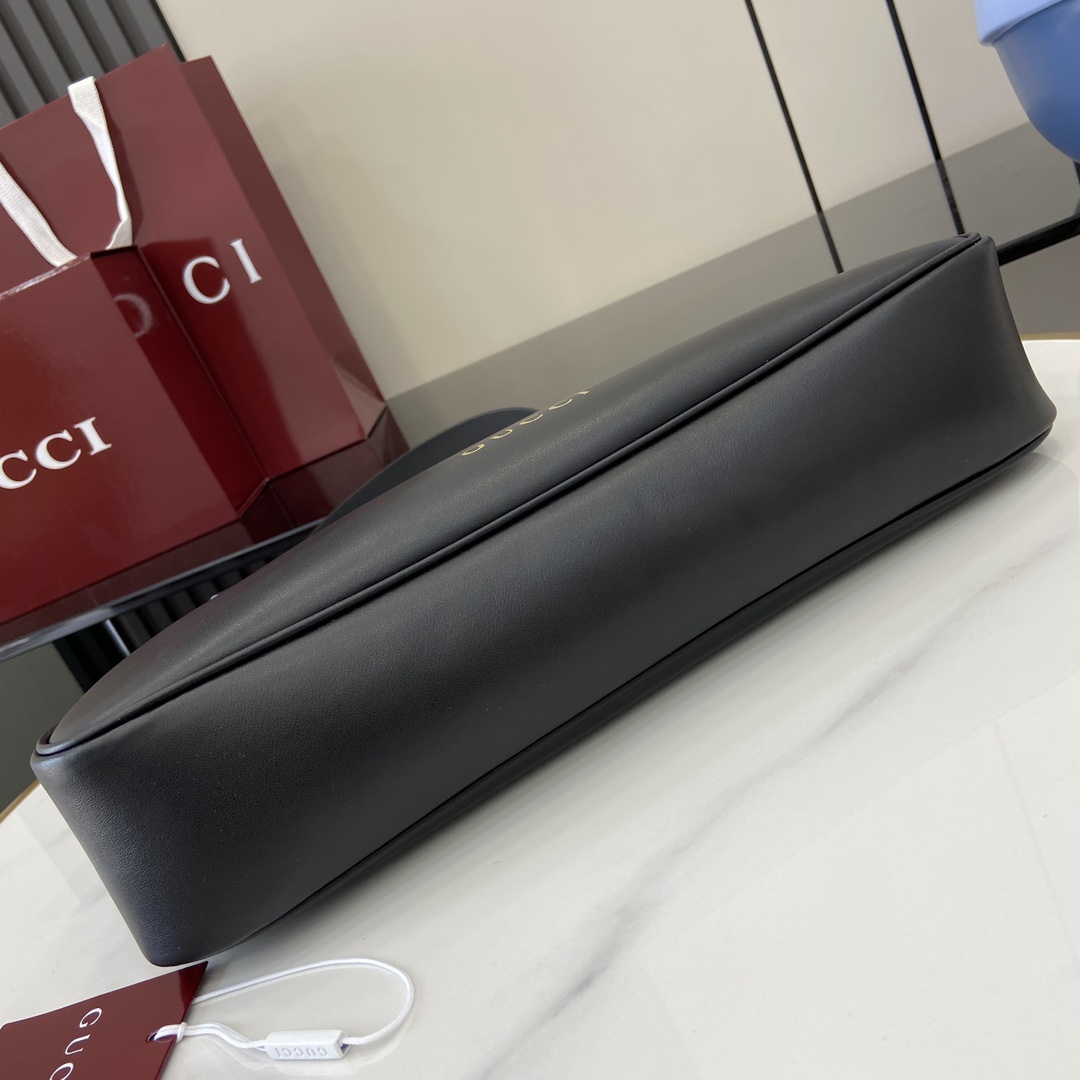 Gucci GG Emblem Medium Shoulder Bag - DopestKickz