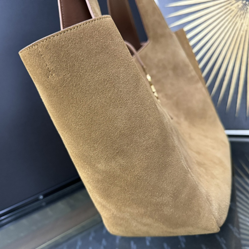 Saint Laurent LE 5 À 7 Bea In Suede - DopestKickz