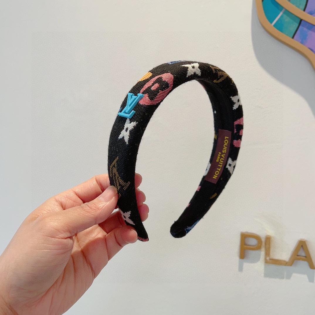 Louis Vuitton Headband  - DopestKickz