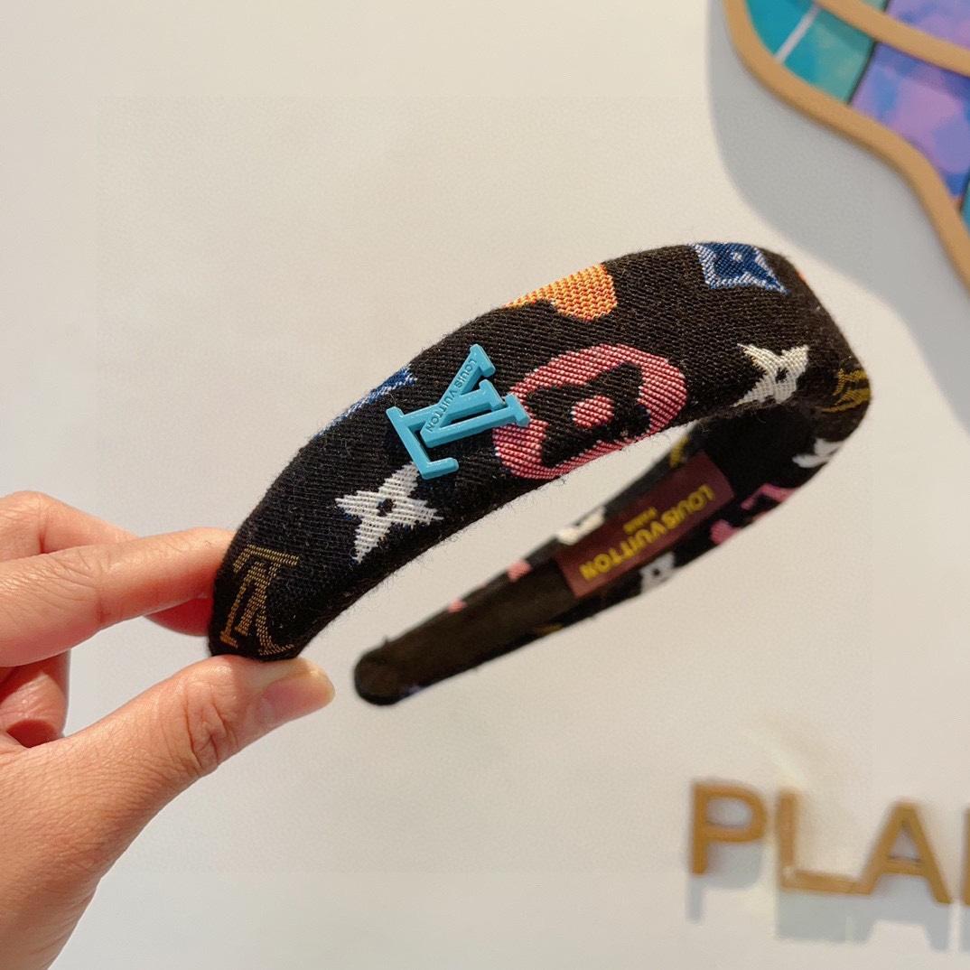 Louis Vuitton Headband  - DopestKickz
