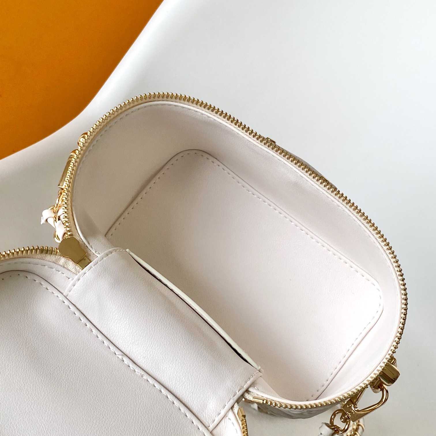 Louis Vuitton Vanity PM   M25219 - DopestKickz