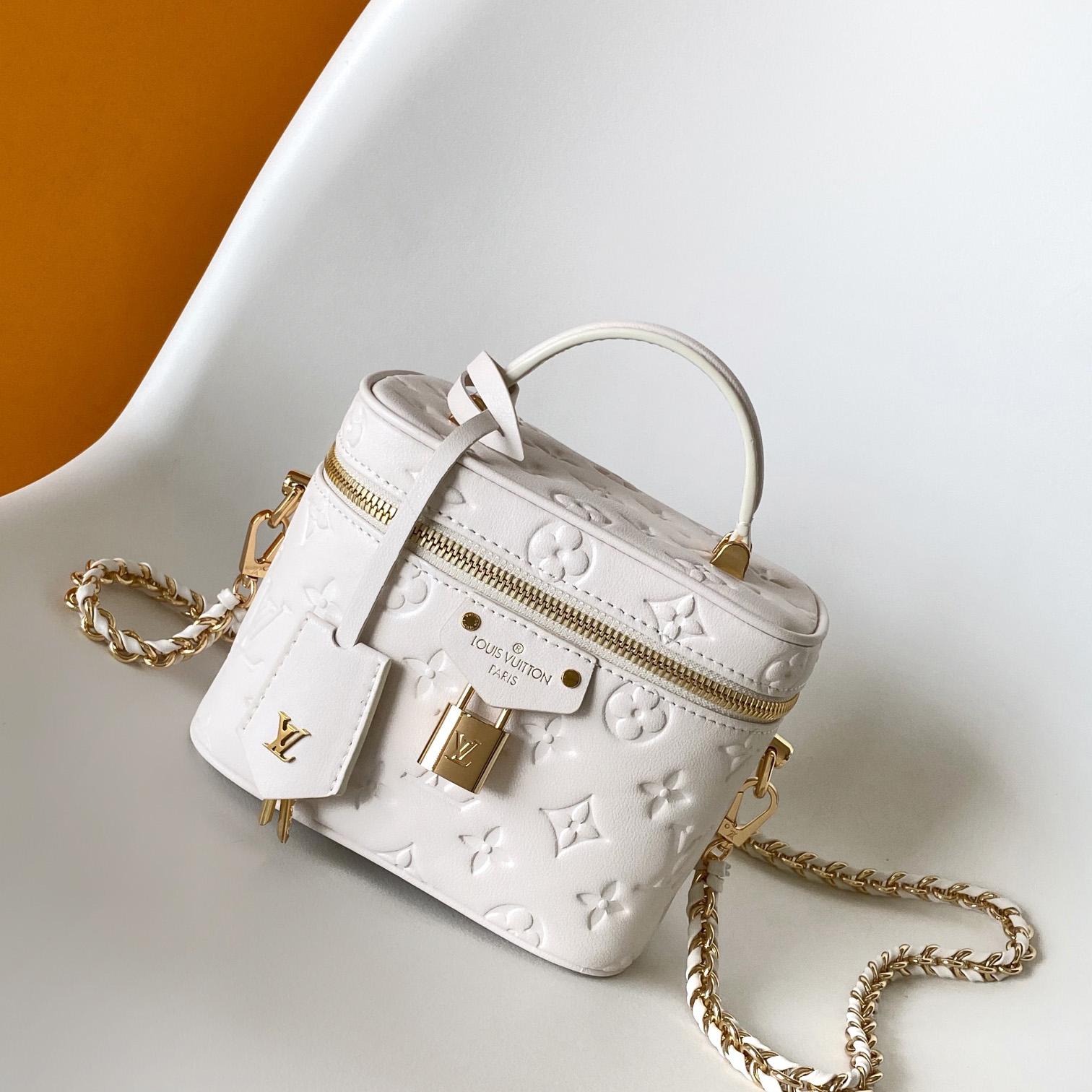 Louis Vuitton Vanity PM   M25219 - DopestKickz