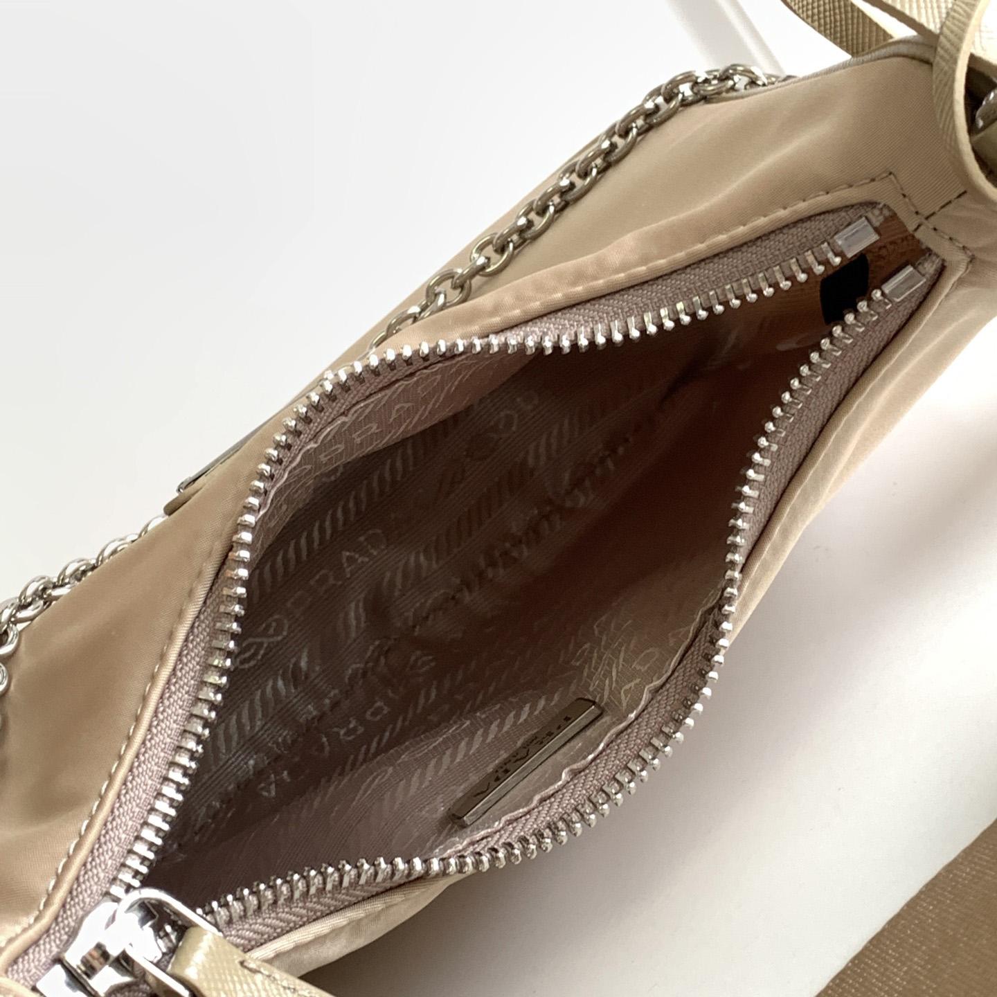 Prada Re-Edition 1995 Chaîne Re-Nylon Mini-bag - DopestKickz