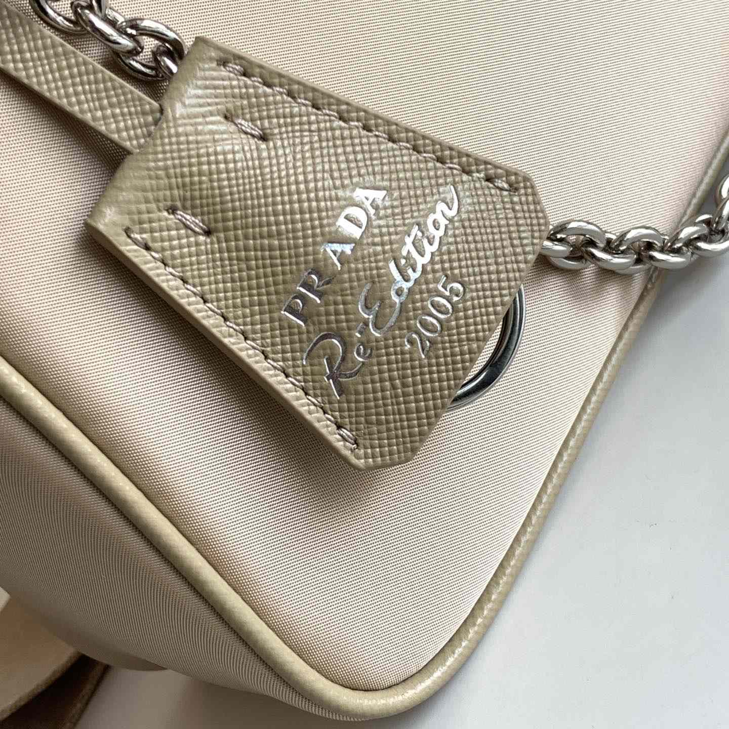 Prada Re-Edition 1995 Chaîne Re-Nylon Mini-bag - DopestKickz