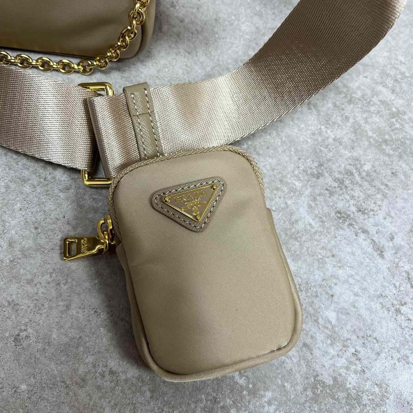 Prada Re-Edition 1995 Chaîne Re-Nylon Mini-bag - DopestKickz