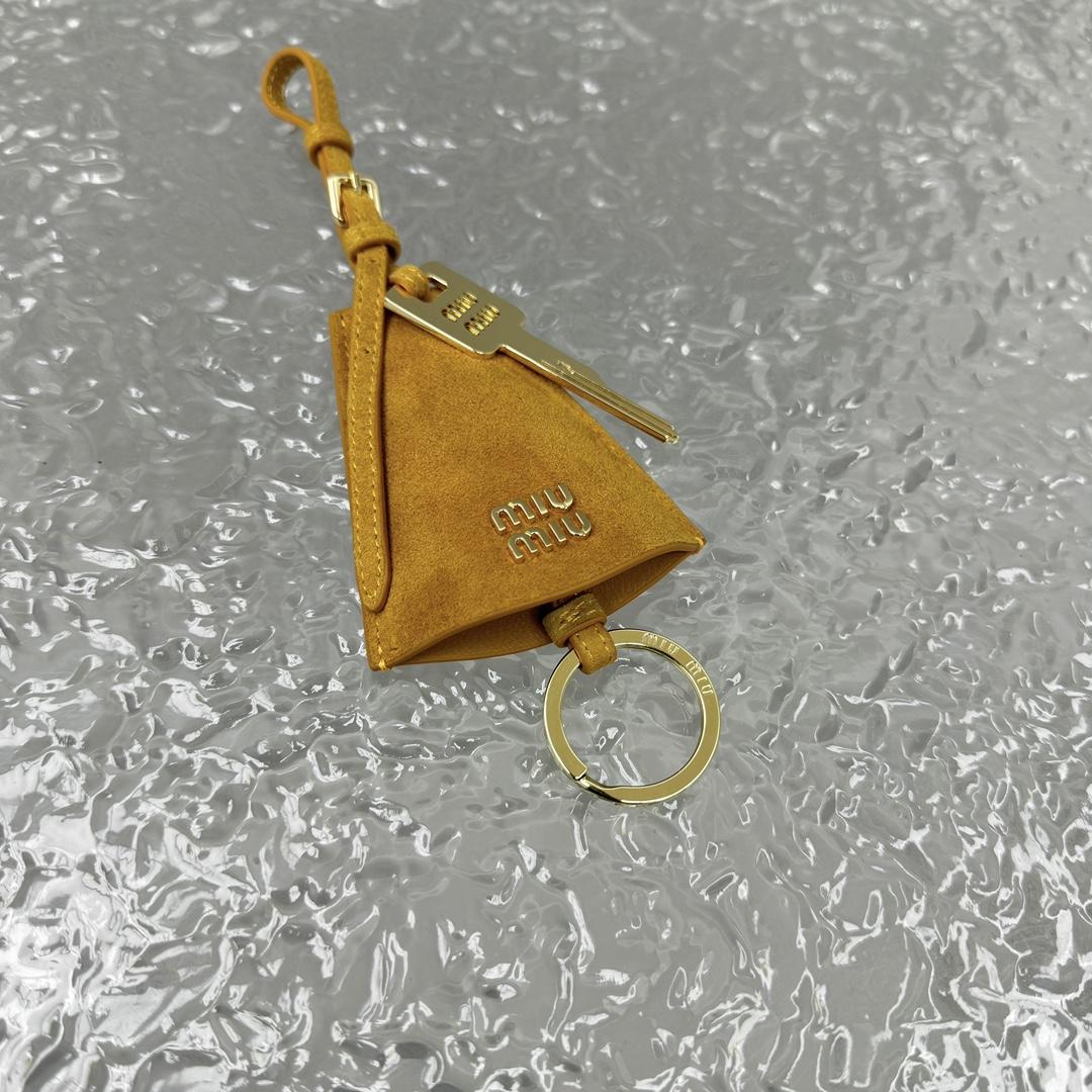 Miu Miu Logo-lettering Leather Trick - DopestKickz