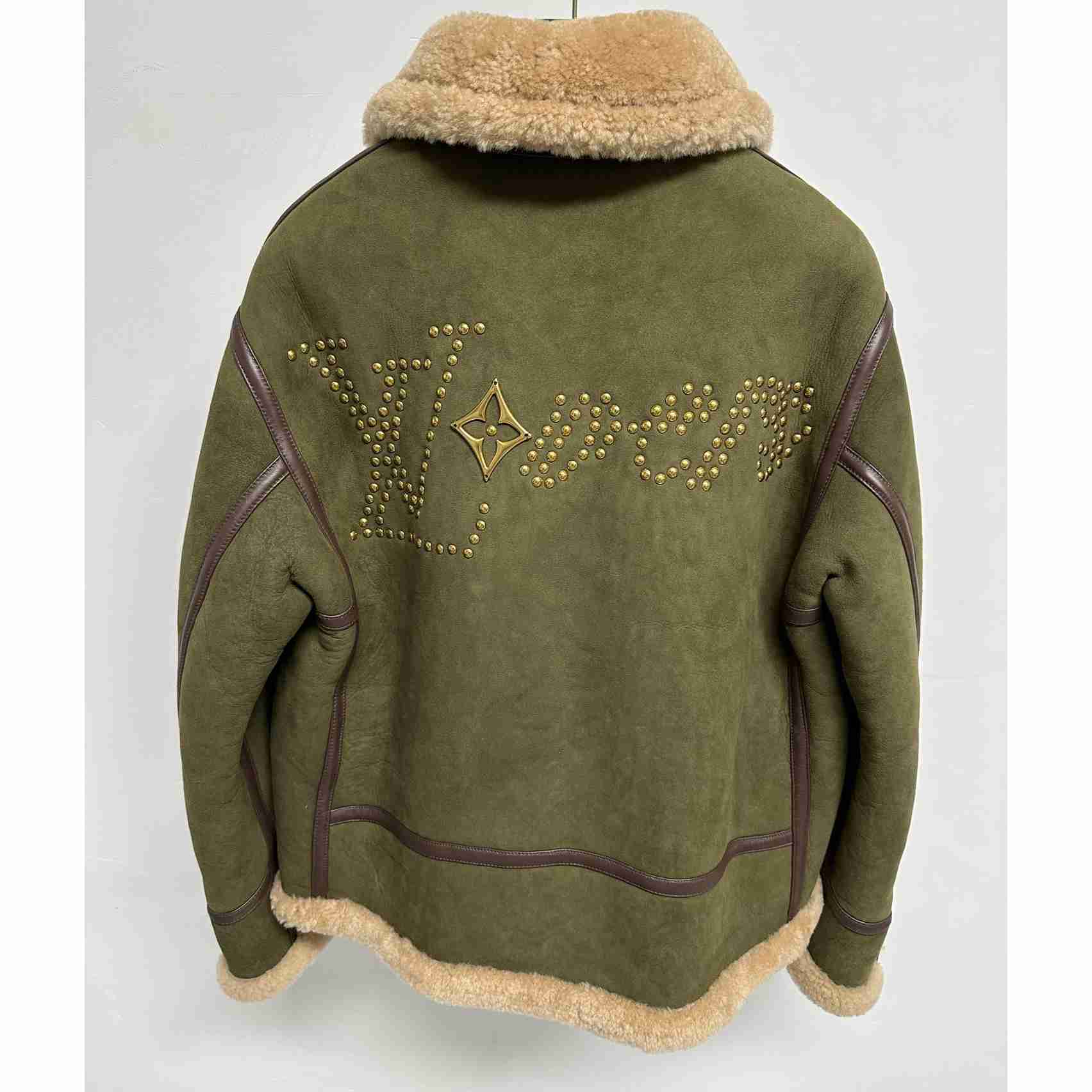 Louis Vuitton Shearling Bombardier   1AFIMP - DopestKickz