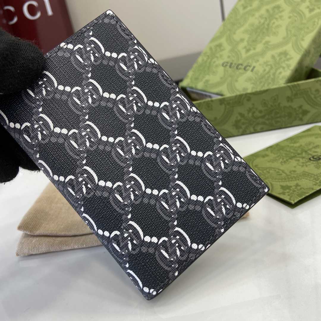 Gucci Card Case With GG Shadow - DopestKickz