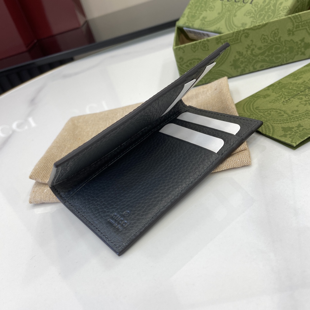 Gucci Card Case With GG Shadow - DopestKickz
