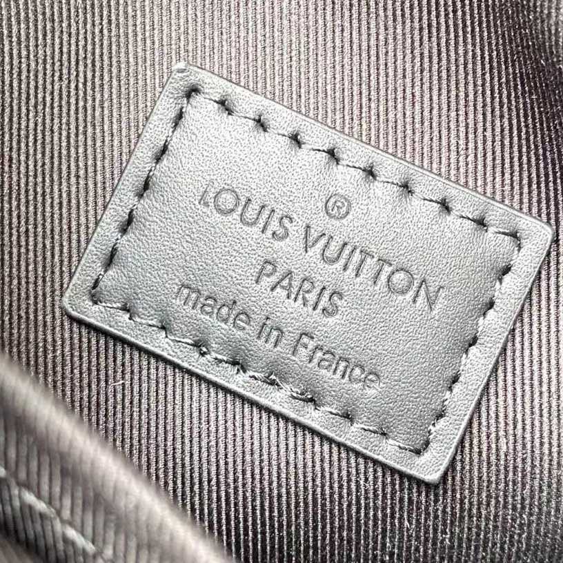 Louis Vuitton Getaway Messenger  M12518 - DopestKickz